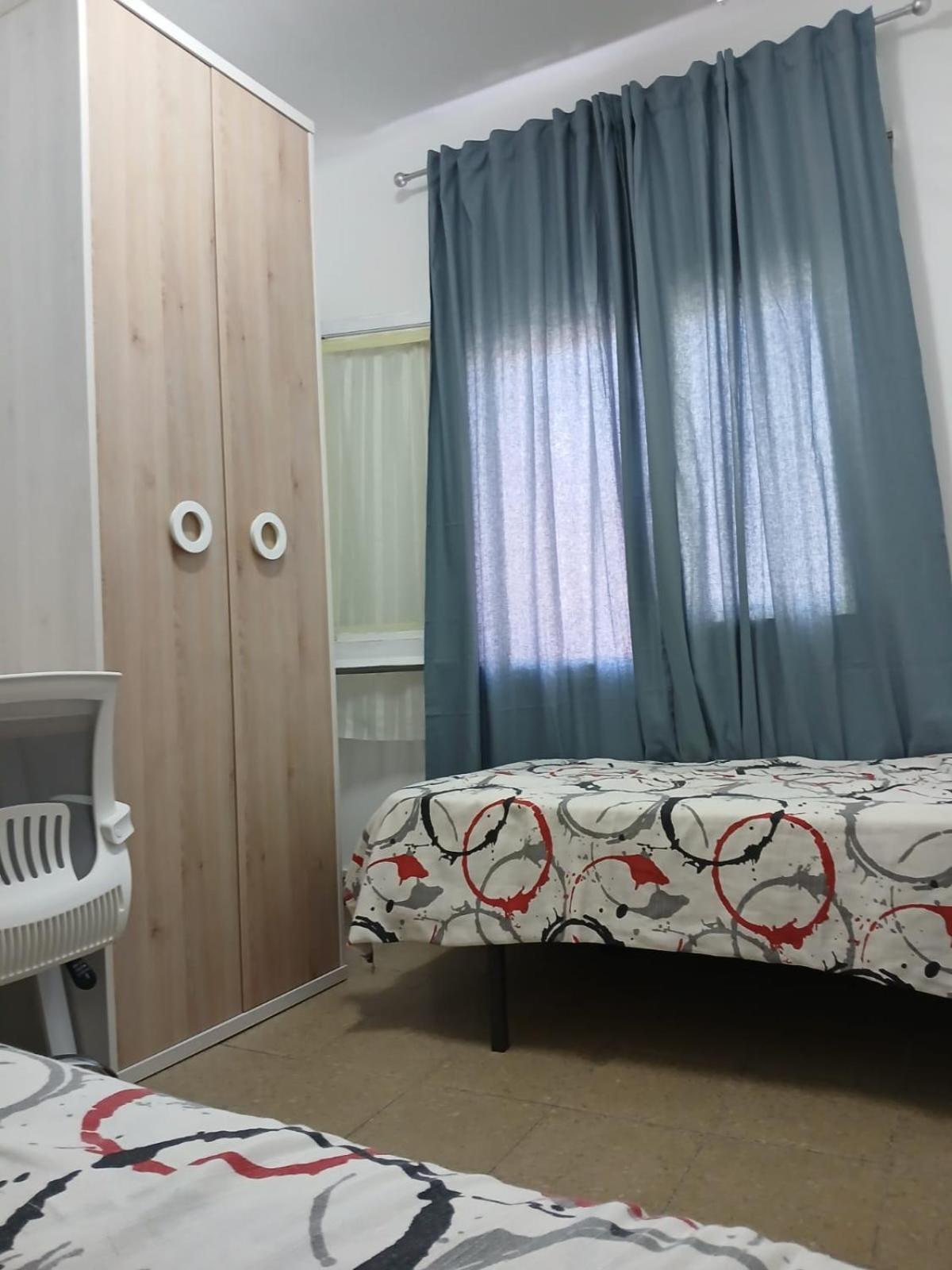 Hostal Ideal Gavà Buitenkant foto